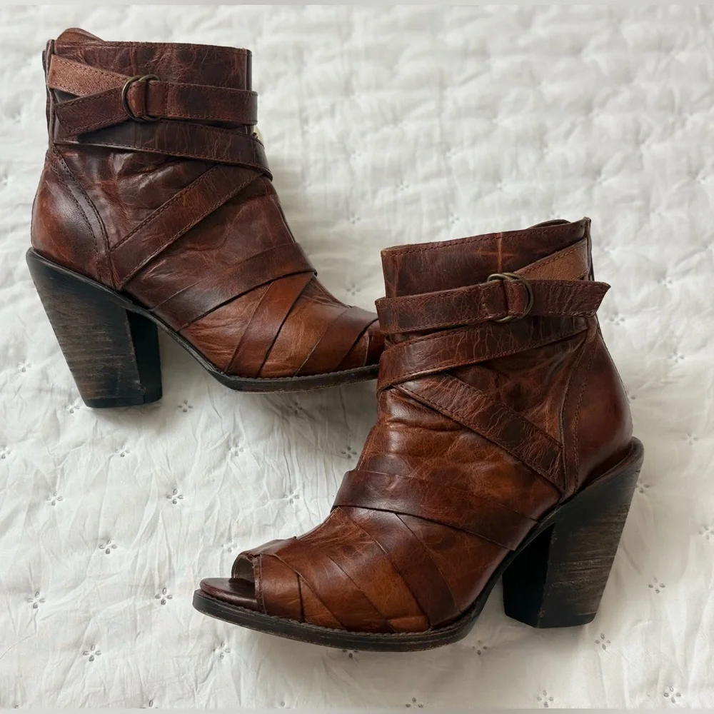 Freebird by Steven Joker Cognac Brown Leather Booties Open Toe Women’s Size 8